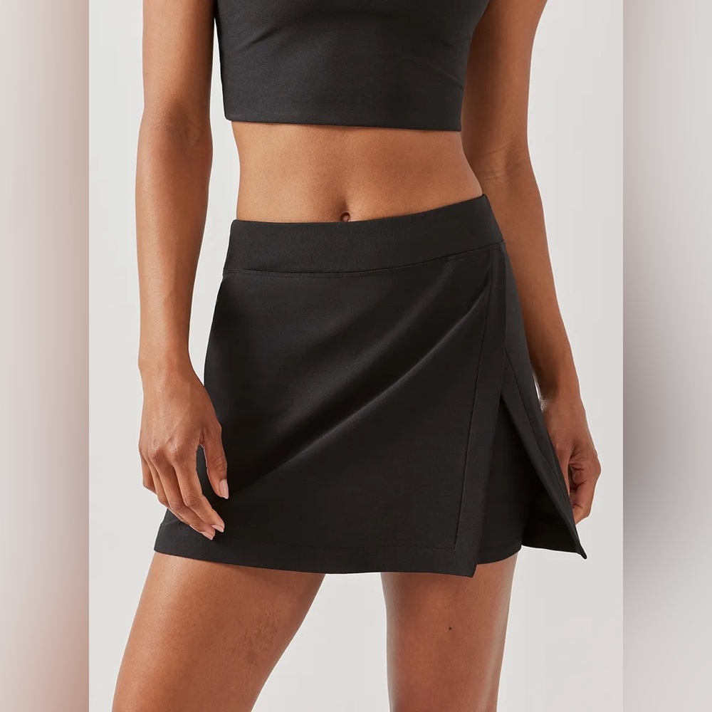 outdoor voices black court skort 4.5"